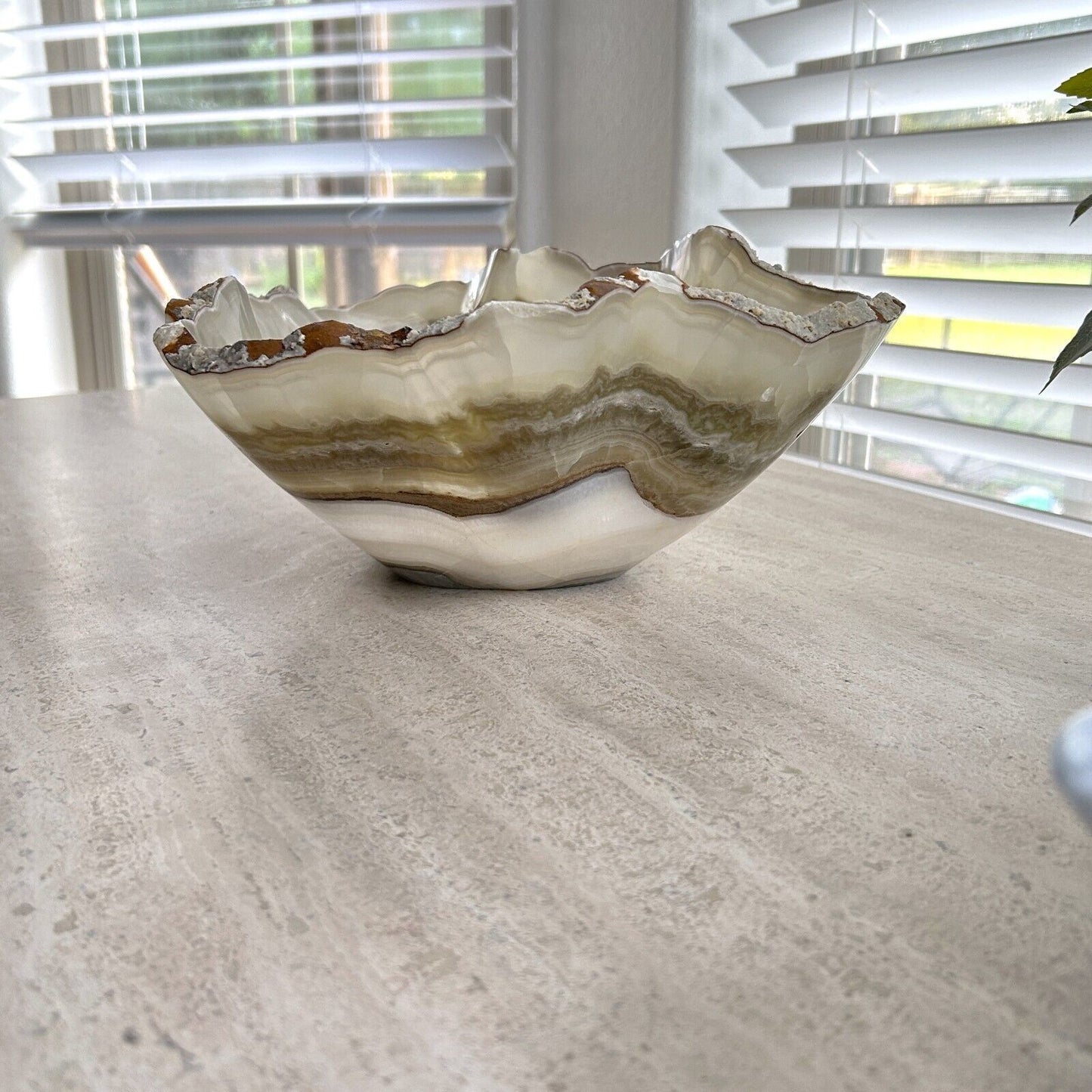 ONYX BOWL | ONYX BOWL CENTERPIECE BM02