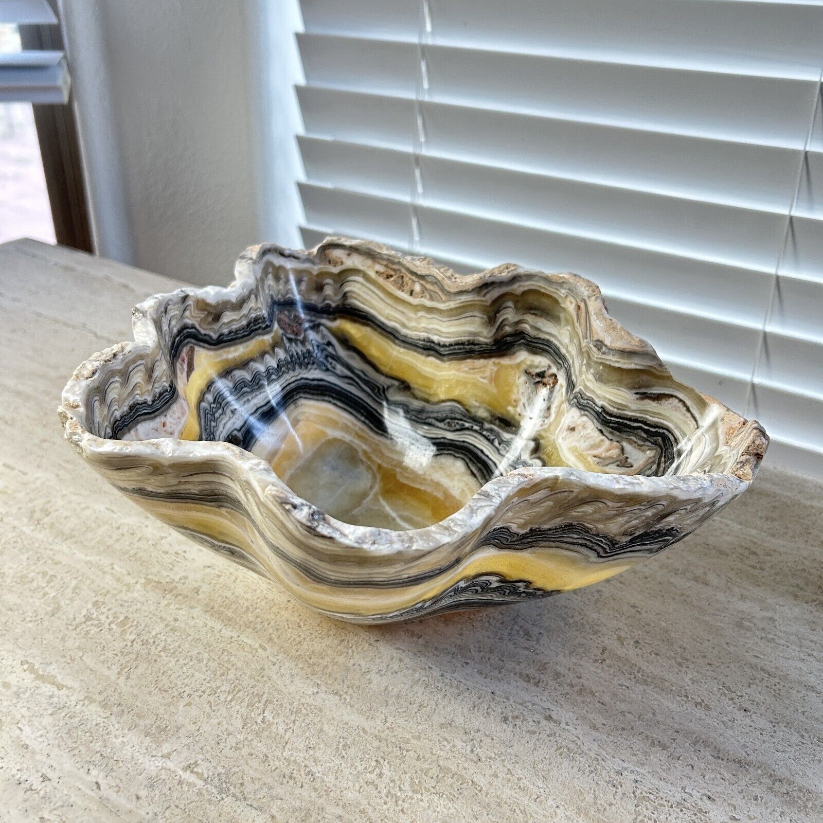 NATURAL ZEBRA ONYX HAND CARVED BOWL, NATURAL ONYX STONE BOWL / BM03