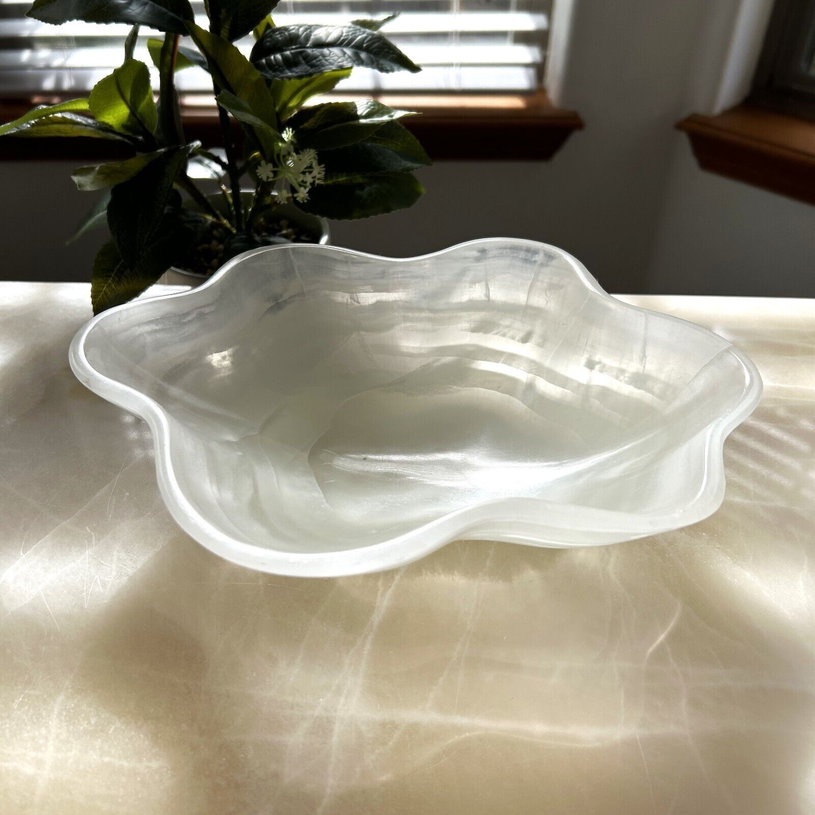 Decorative Onyx Bowl Small 8" | Crystal Bowl Home Decor | MWB01