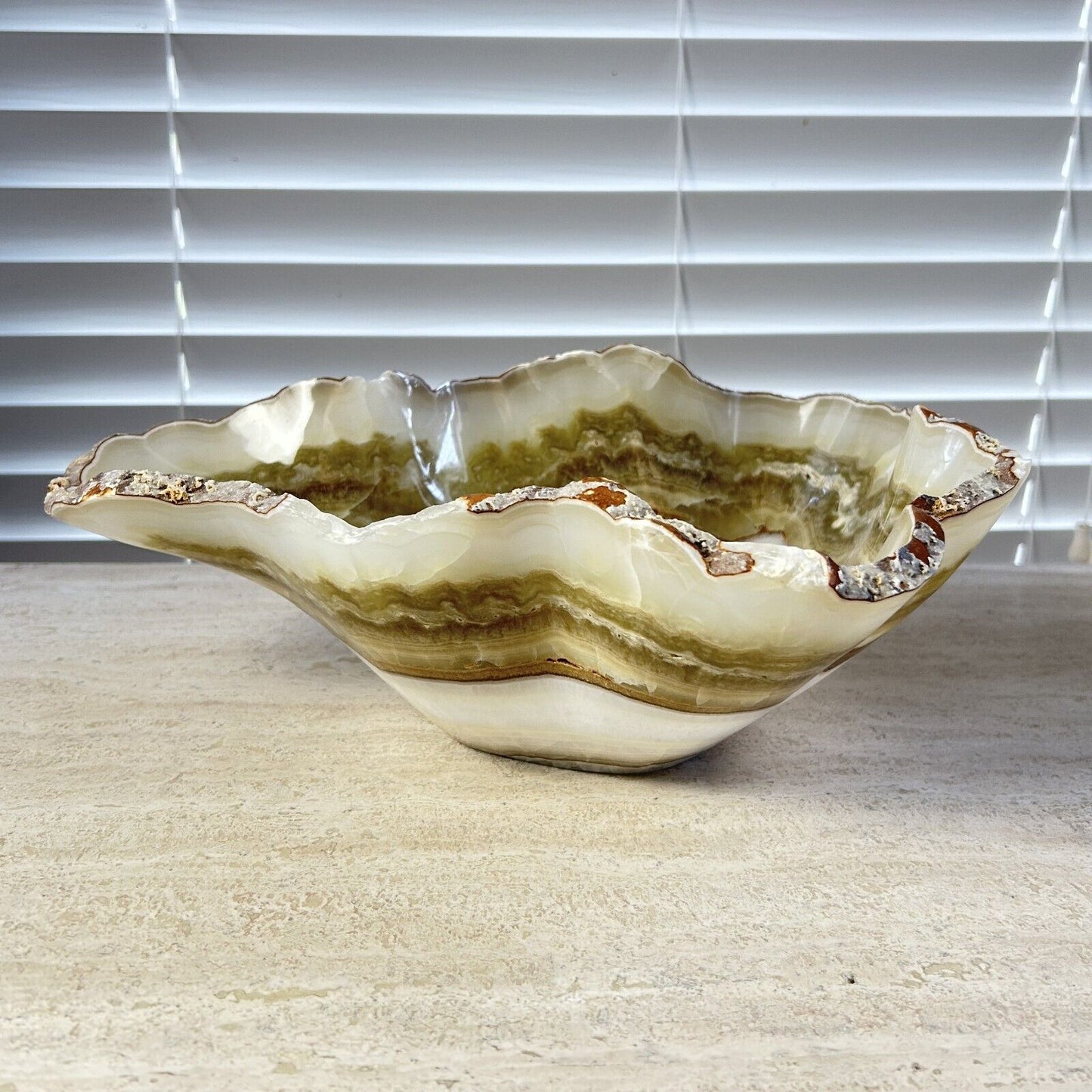 ONYX BOWL | ONYX BOWL CENTERPIECE BM02