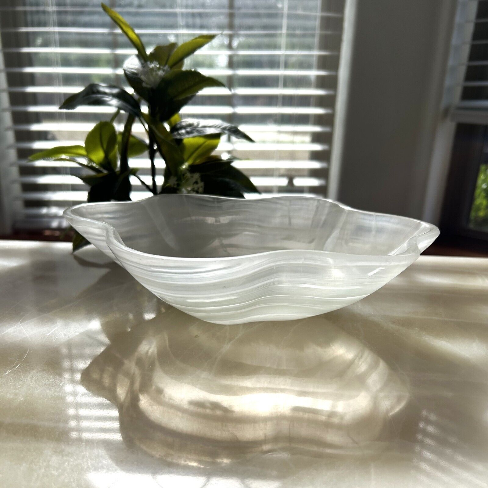 Decorative Onyx Bowl Small 8" | Crystal Bowl Home Decor | MWB01