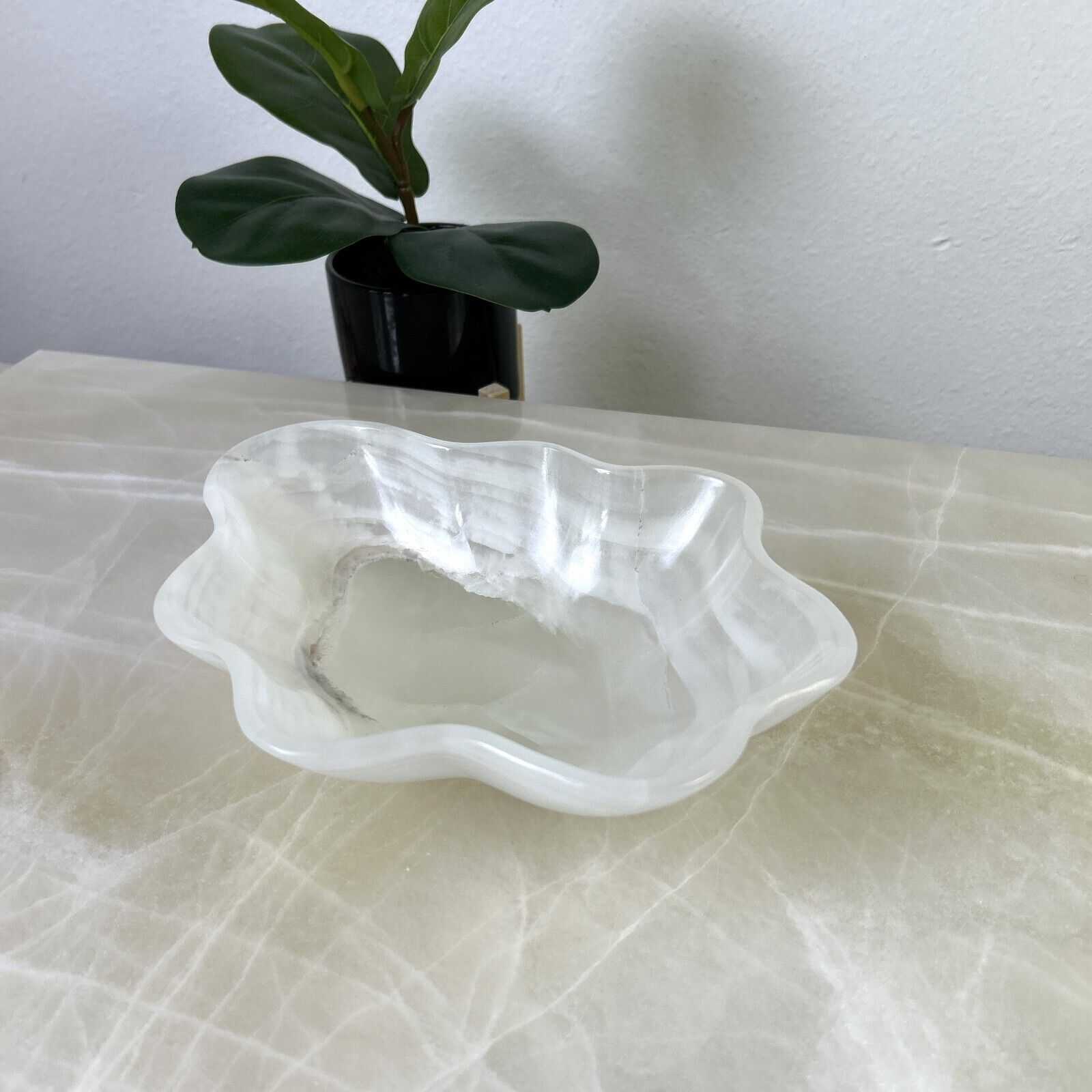 CRYSTAL WHITE ONYX HAND CARVED BOWL, NATURAL ONYX BOWL / MWB06