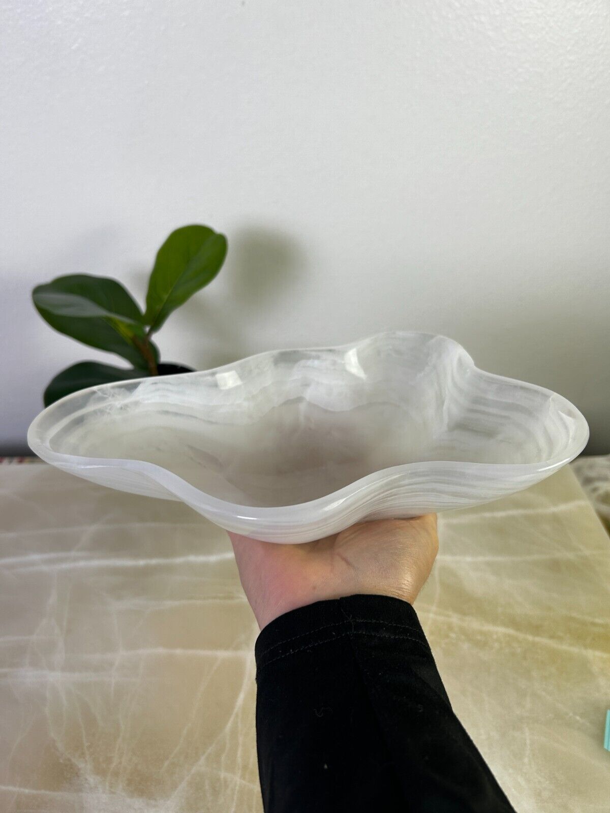 CRYSTAL WHITE ONYX HAND CARVED BOWL, NATURAL STONE ONYX BOWL / MWB07